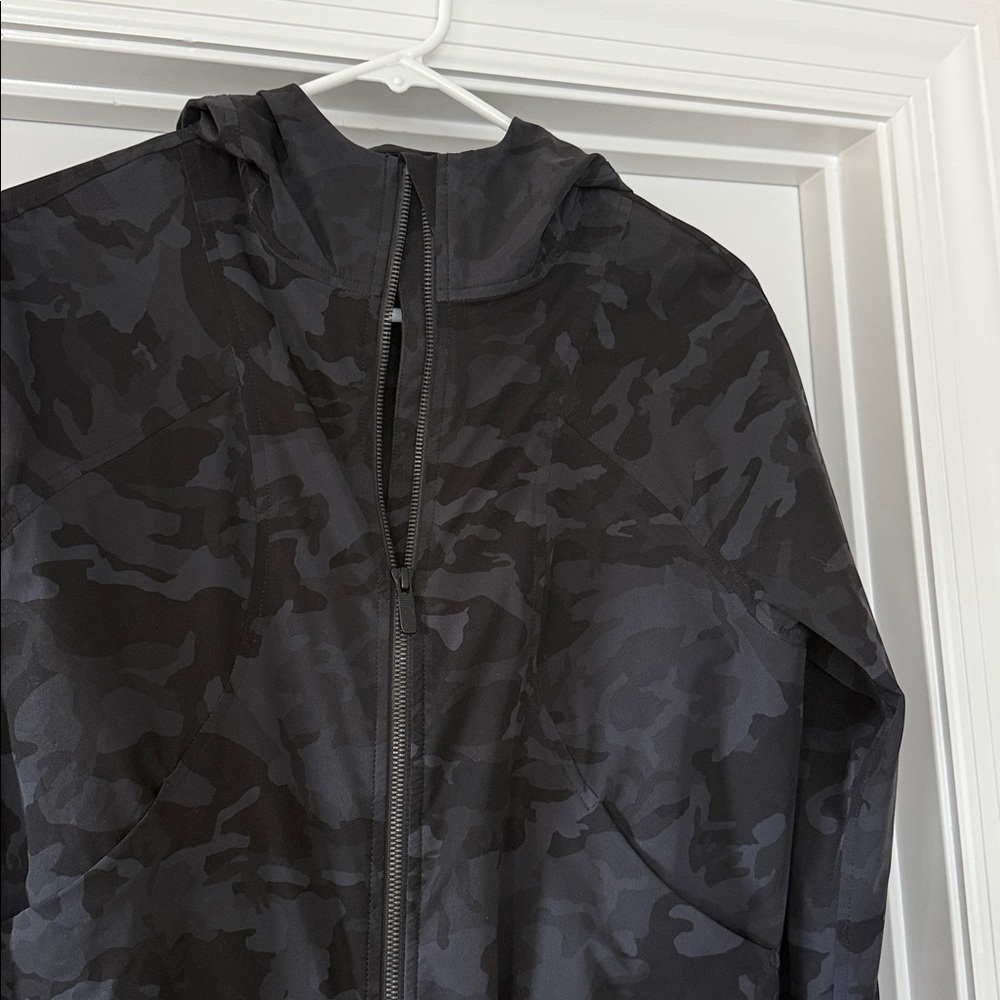 lululemon jacket